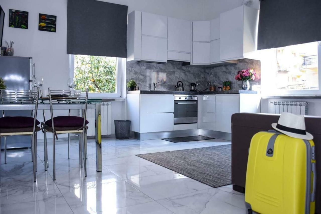 Rampa Brancaleone Apartment Рим Екстер'єр фото